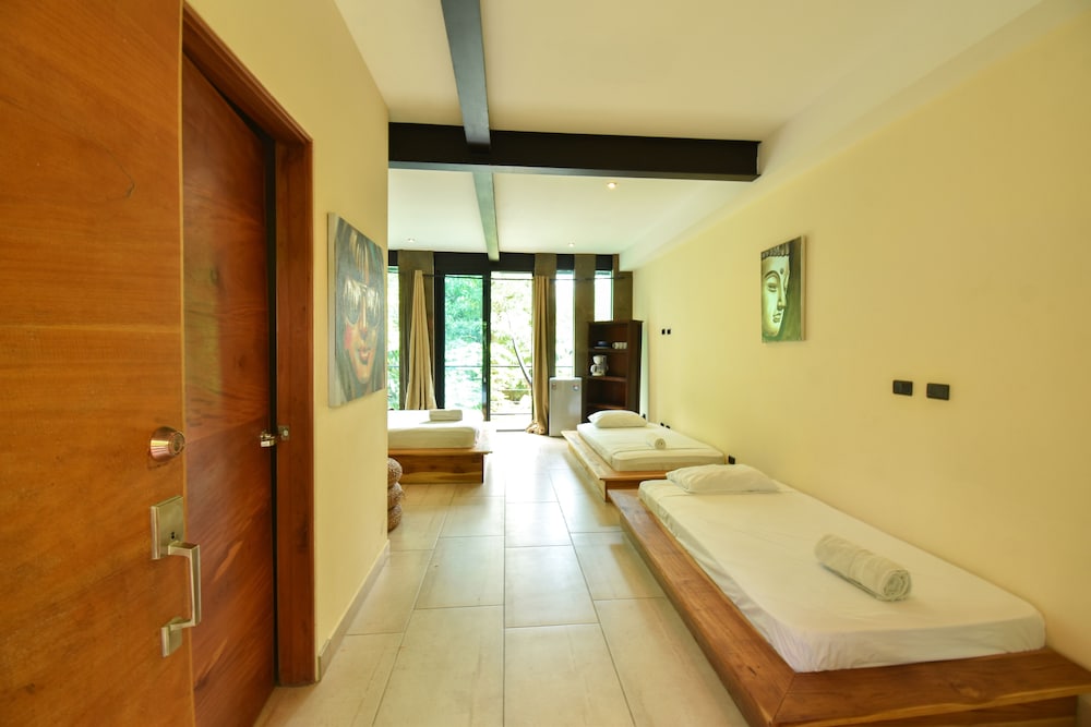 Standard Quadruple Room, 1 Bedroom (for 3 people) photo 3