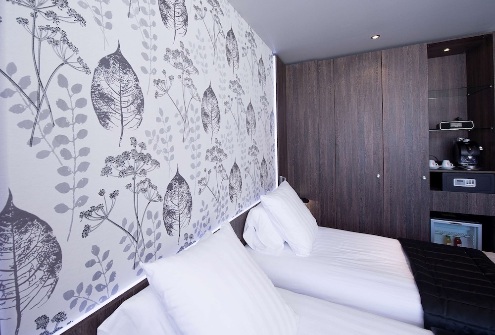 Executive Twin Room - Photo 4