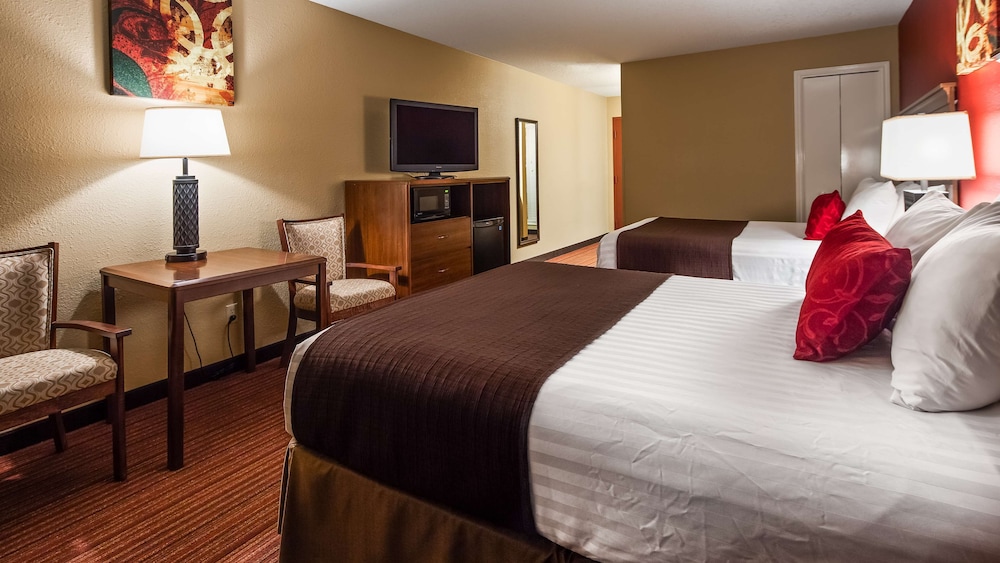 Standard Room, 2 Queen Beds, Accessible, Non Smoking - Photo 1