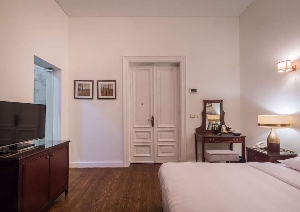 Standard Single Room, 1 King Bed photo 2
