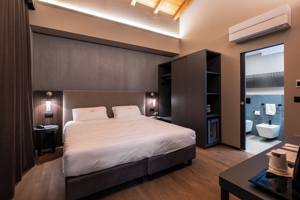 Standard Double Room Single Use