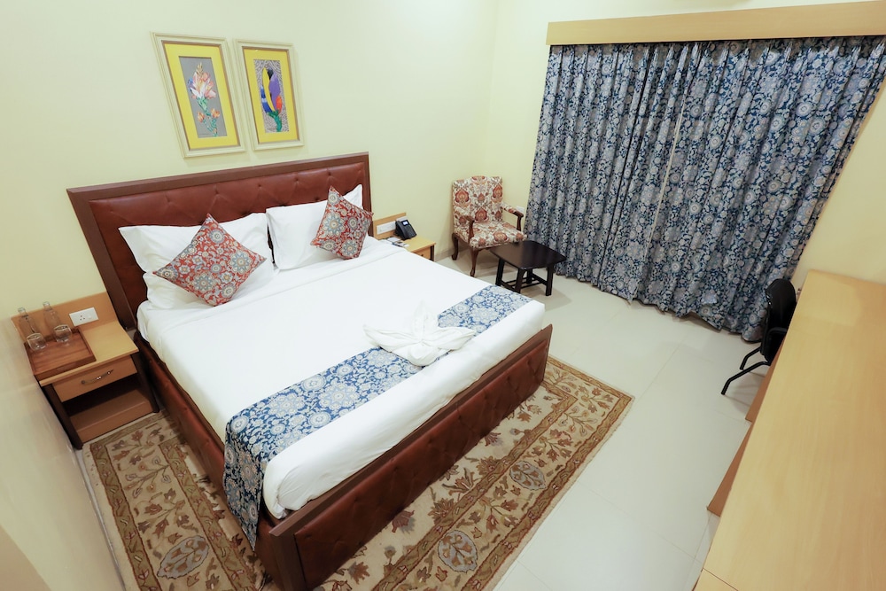Deluxe Room - Photo 3