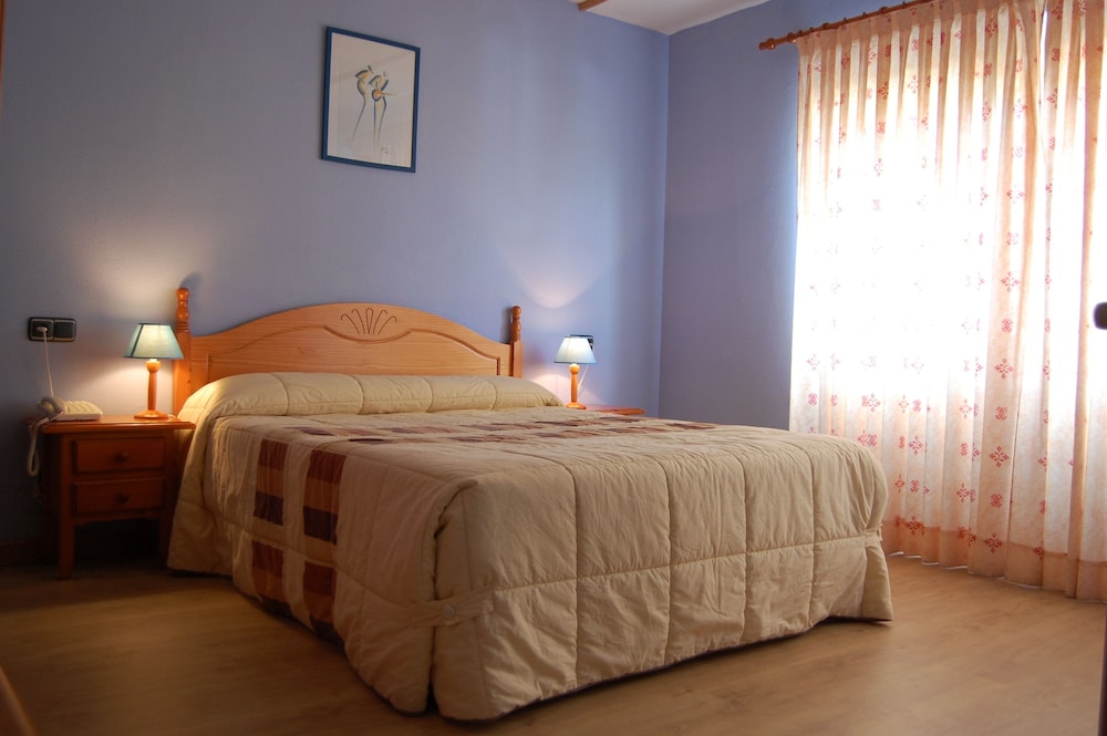 Double Room - Photo 3