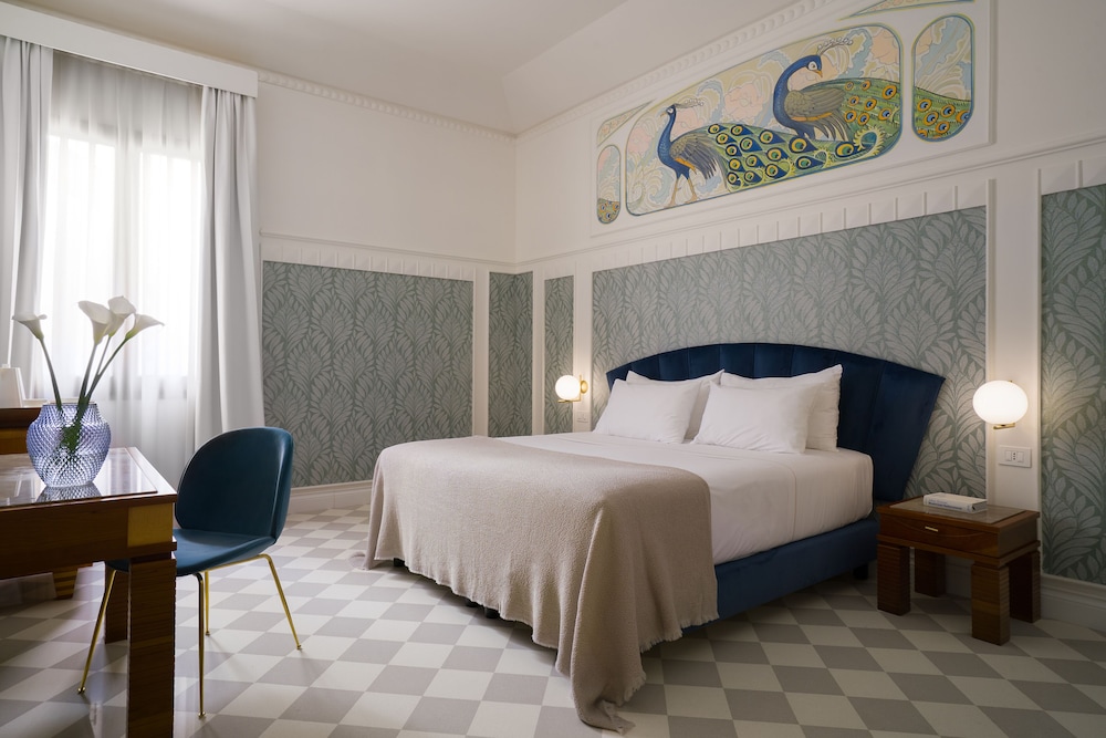 Comfort Room - Photo 1