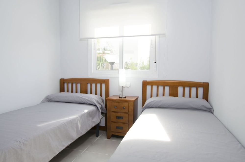 Apartamento, 2 habitaciones, terraza, vista al mar