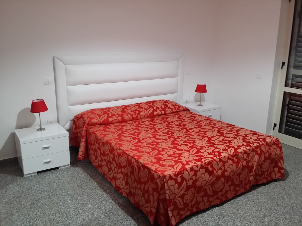 Deluxe Triple Room photo 2