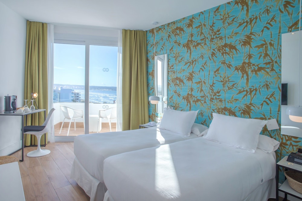 Twin Room, Balcony, Partial Sea View