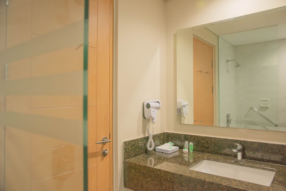 Premier Double or Twin Room, Sea View photo 3