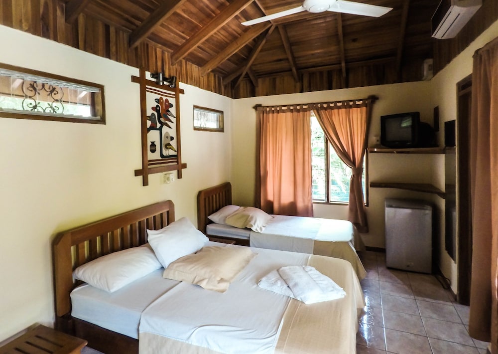 Comfort Bungalow, Multiple Beds, Pool Access, Garden View
