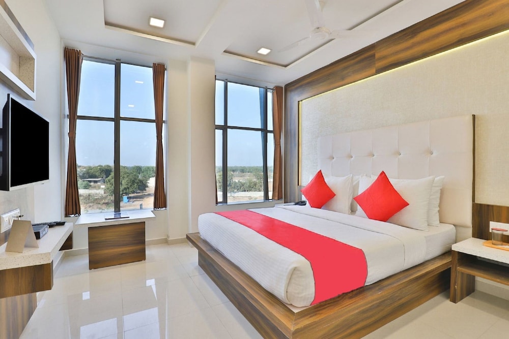Deluxe Double Room, City View photo 1