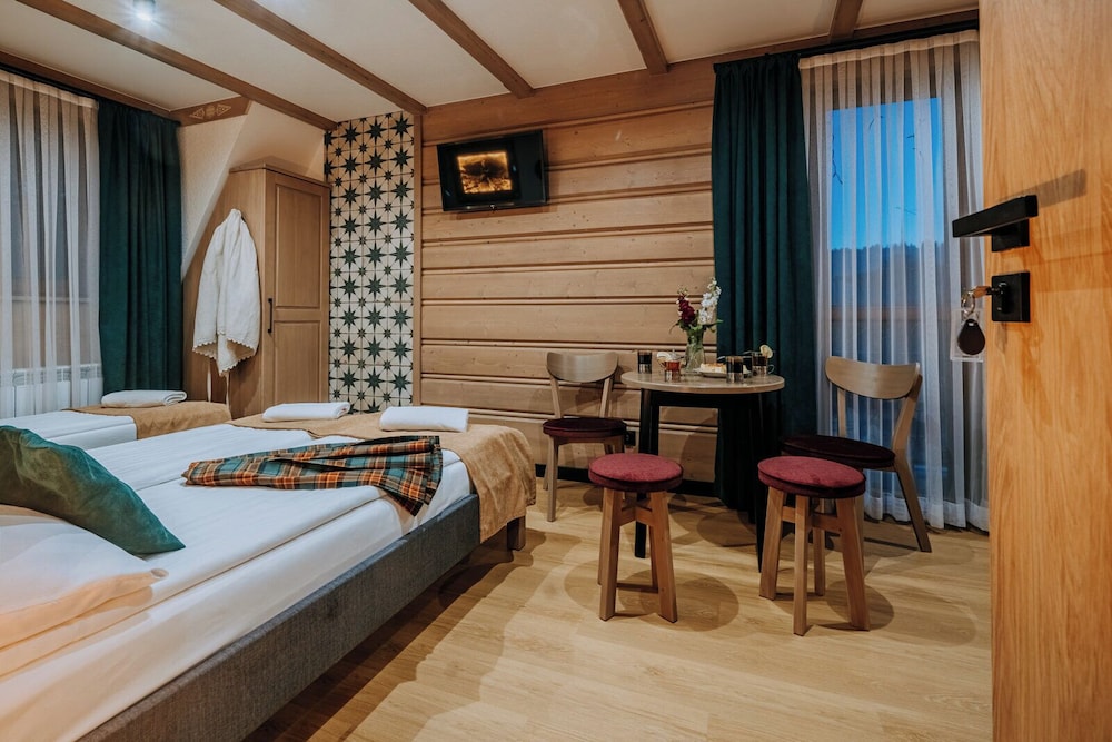 Triple Room photo 2