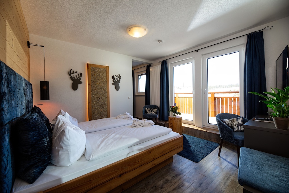 Premium Double Room, Balcony - Photo 1