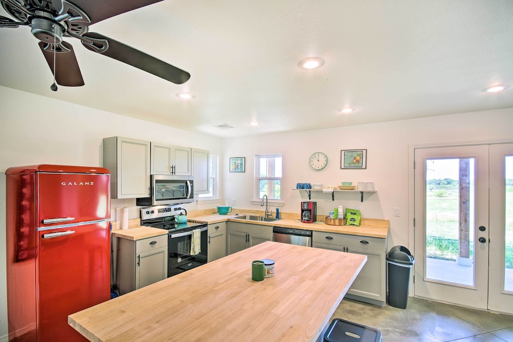 House (2 Bedrooms) photo 2