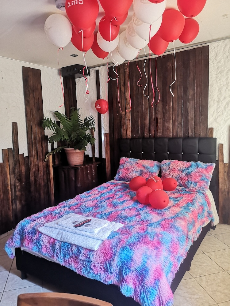 Romantic Duplex, Mountain View
