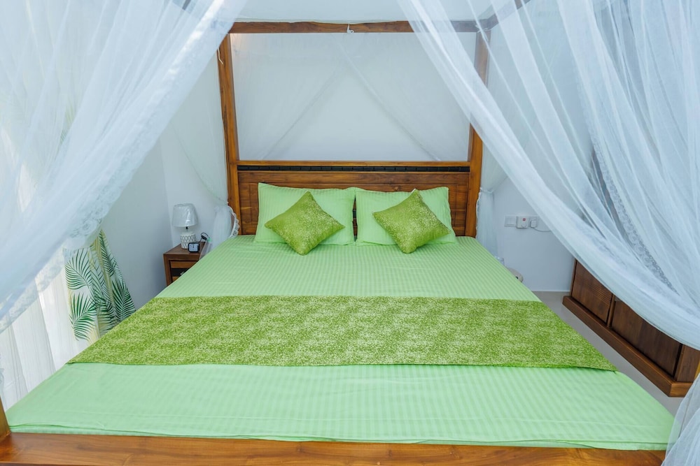 House, 2 Bedrooms, Accessible, Smoking