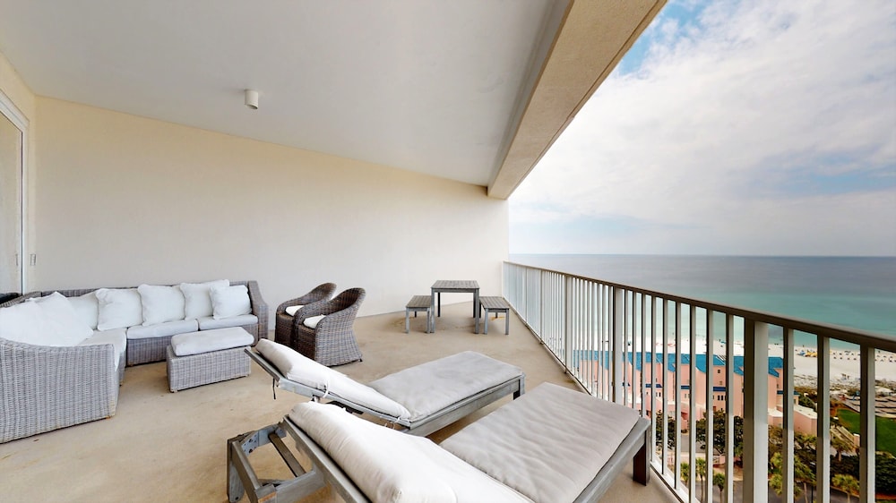 Condo (Tides 1410) photo 2