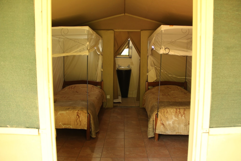 Basic Double Room photo 1