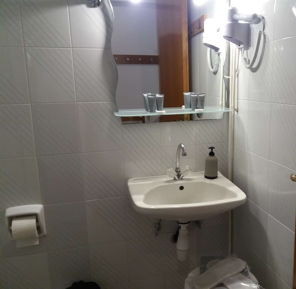 Twin Room, Mountain View - Photo 13