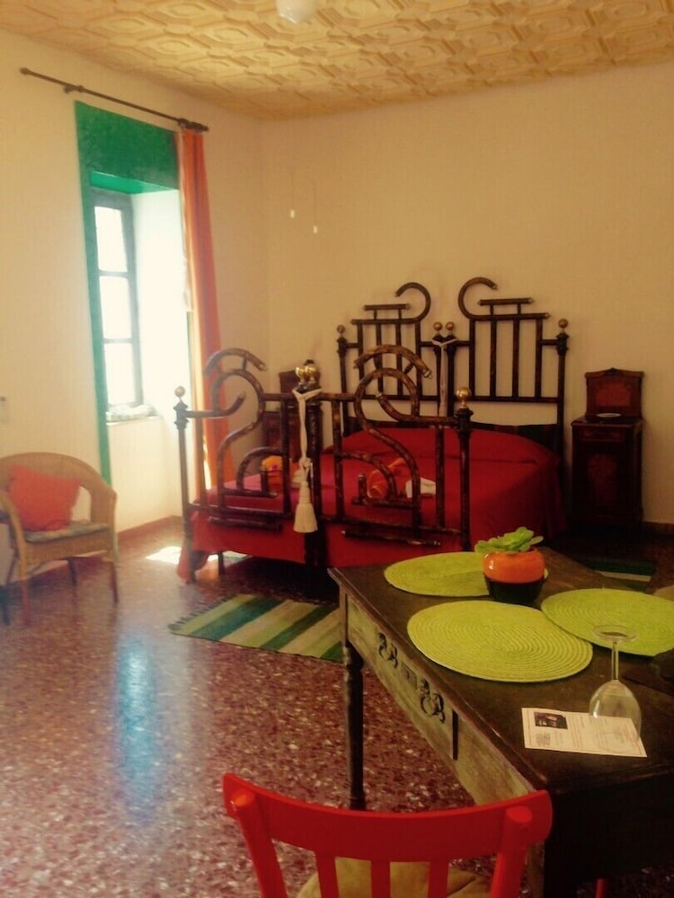 Studio, Multiple Beds, Garden View (1)