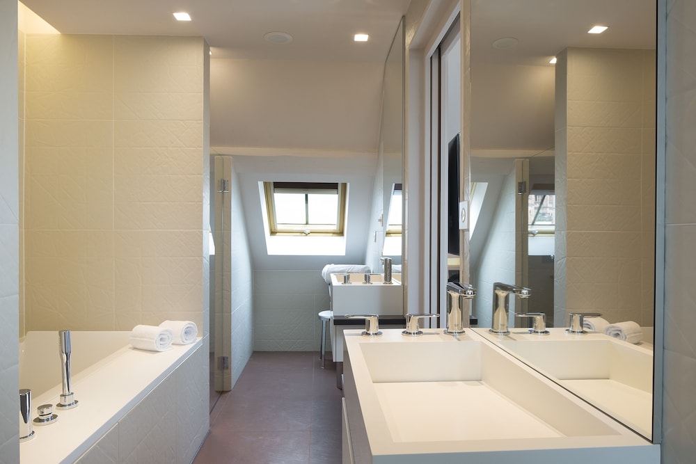 Executive Suite photo 3
