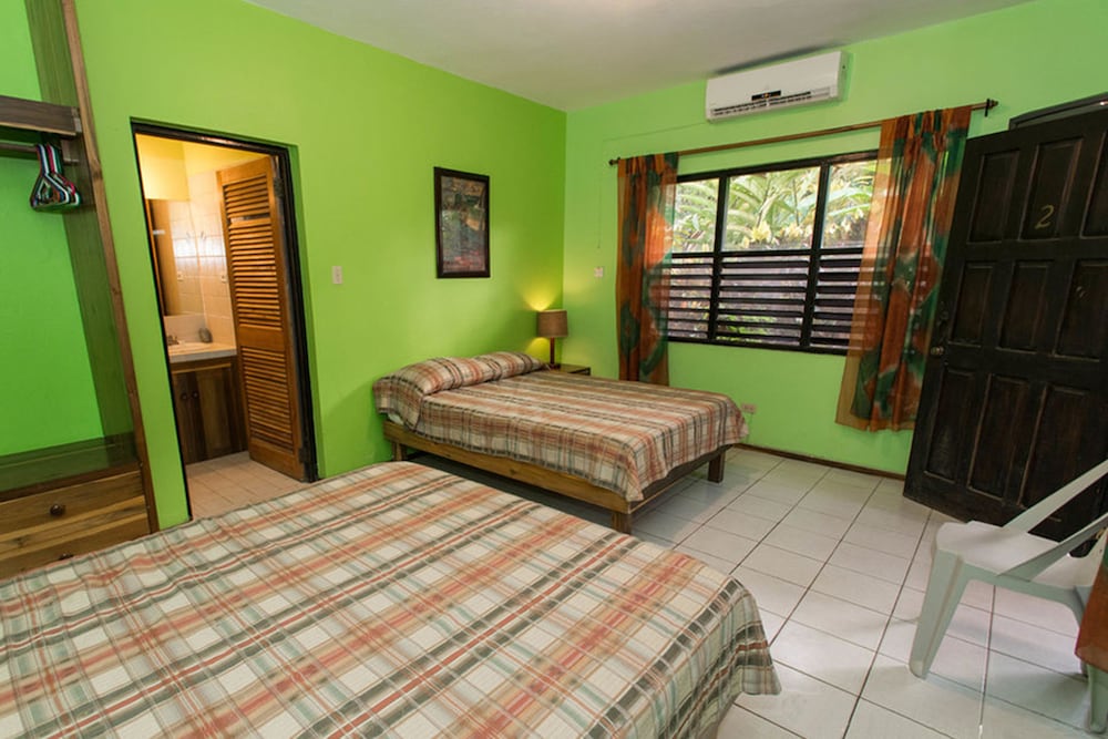 Standard Quadruple Room photo 2