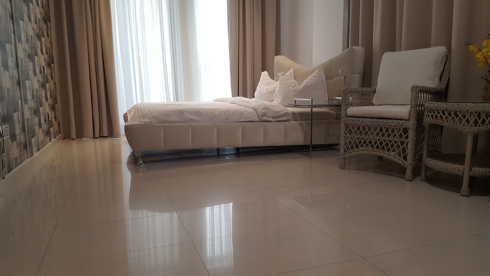 Deluxe Studio, 1 Bedroom, Beach View, Beachside photo 1