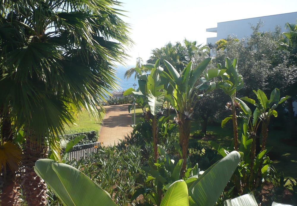 Double Room, Prestige, Partial Sea View, Garden Area