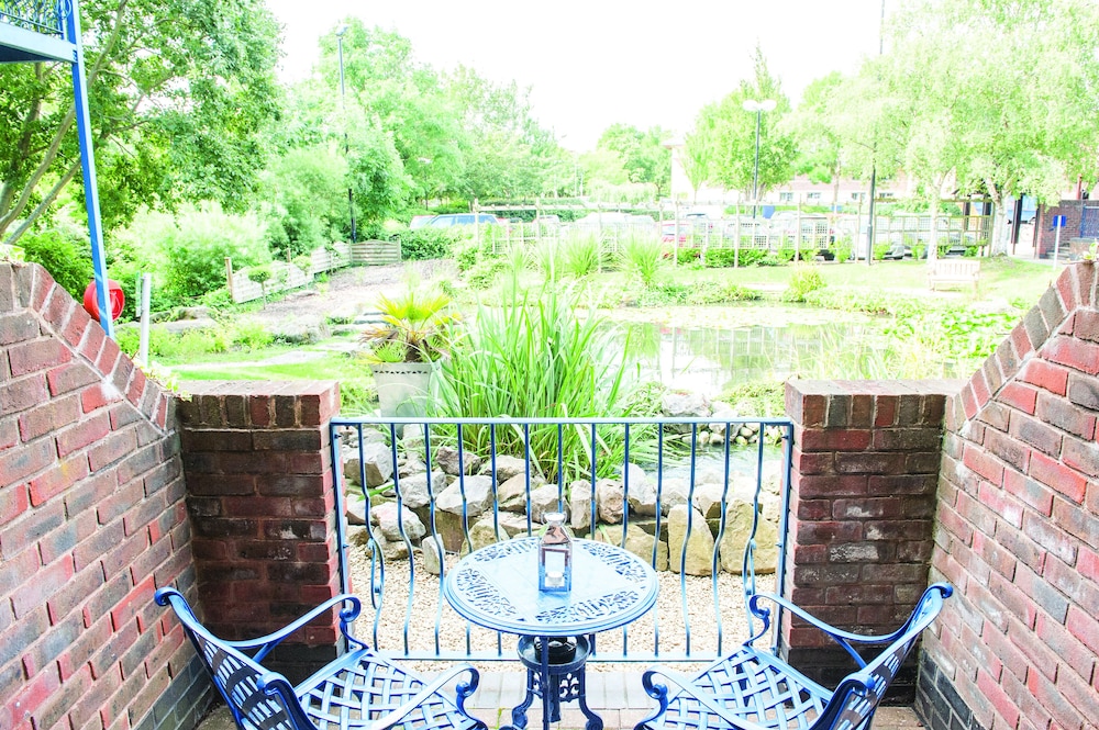 Signature Double Room, Terrace, Lake View - Photo 6