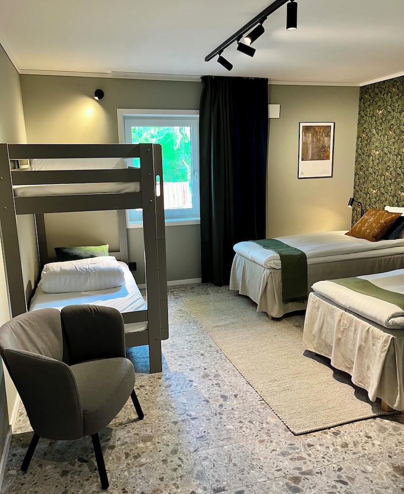 Classic Quadruple Room photo 2