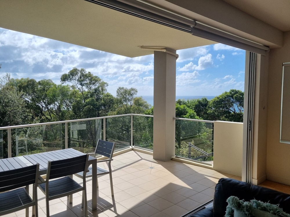 Apartment, 1 Bedroom, Balcony, Partial Ocean View