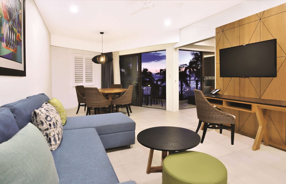 Suite, 1 Bedroom, Lagoon View - Photo 5
