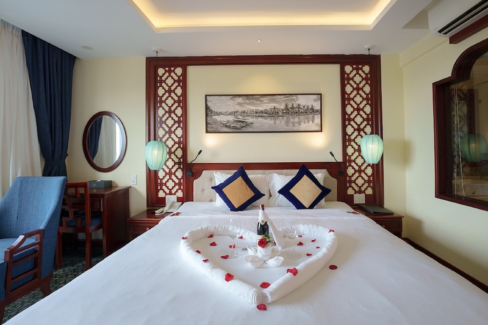 Premier Deluxe Double or Twin Room - Photo 14