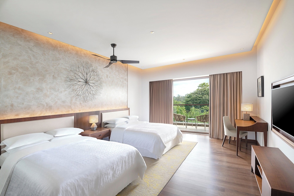 Room, 2 Queen Beds