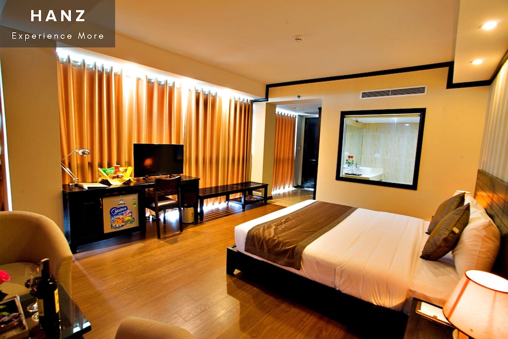 Superior Single Room, City View