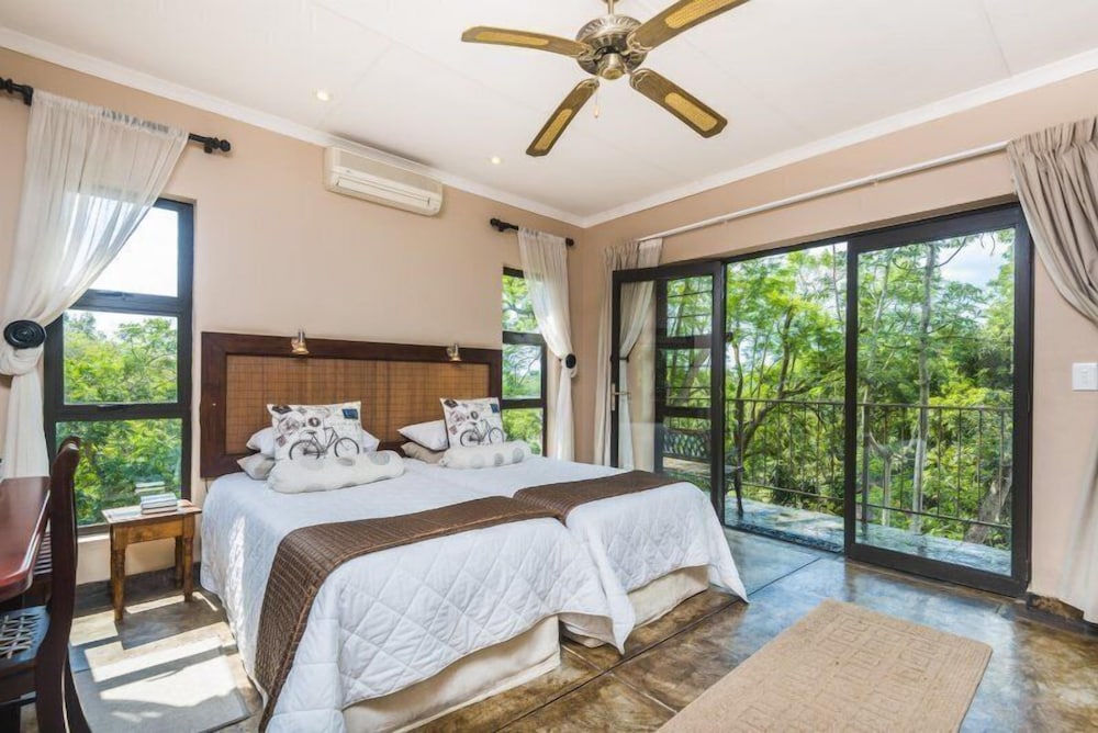 Room (Fish Eagle)