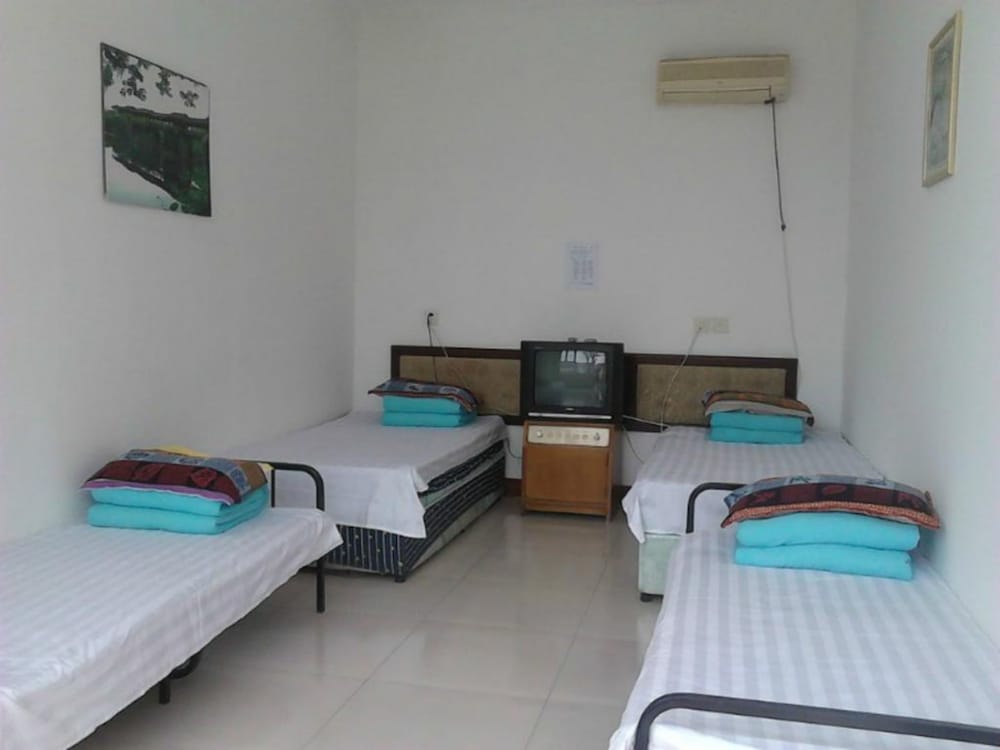 Room For 4 photo 2