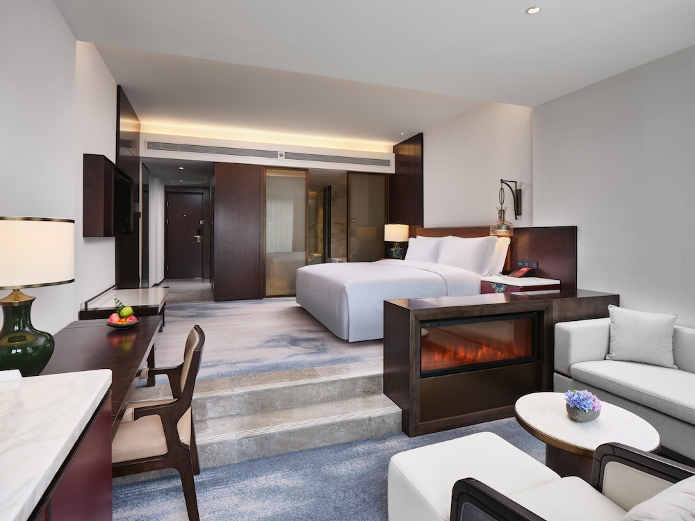 2 Twin Premium Balcony - Photo 2