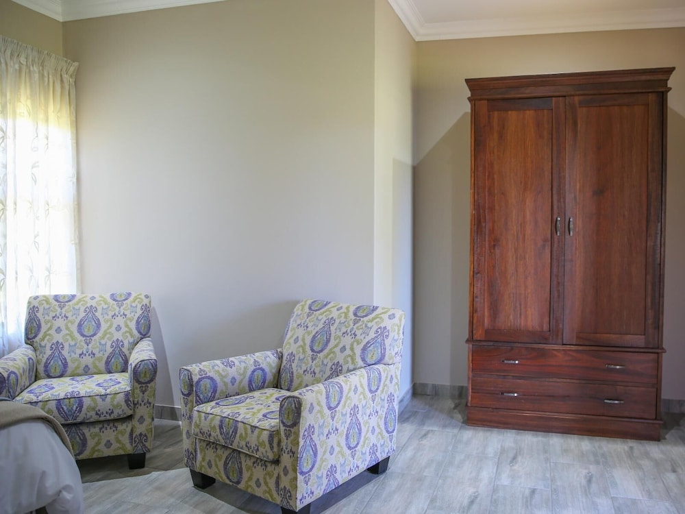 Superior Triple Room photo 3