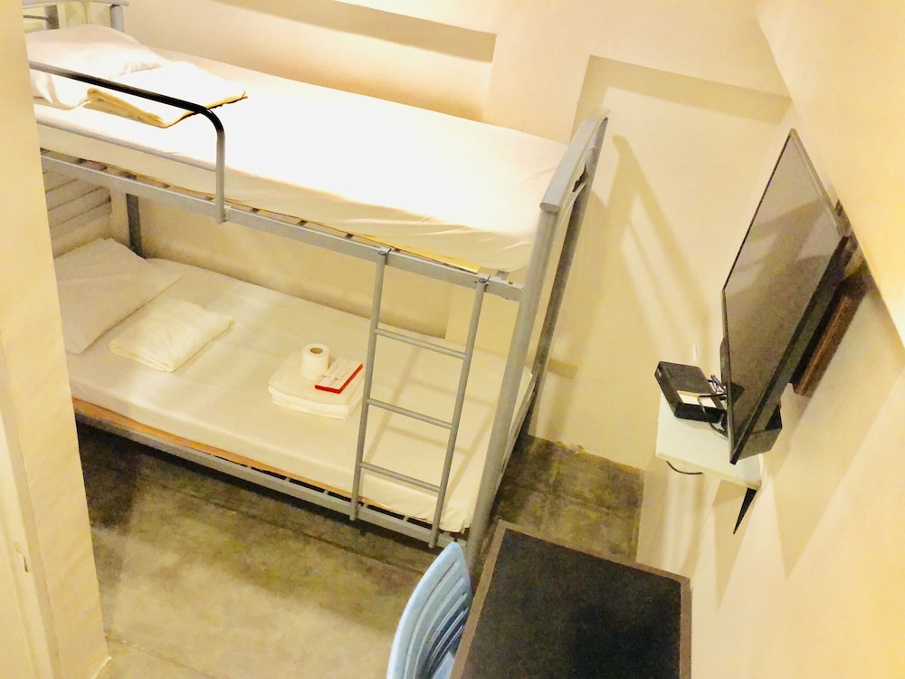 Economy Room photo 1