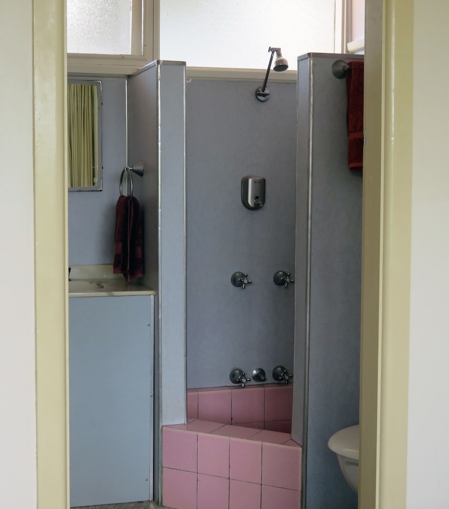 Family Room, Non Smoking, Kitchenette (Standard Family Room) photo 2