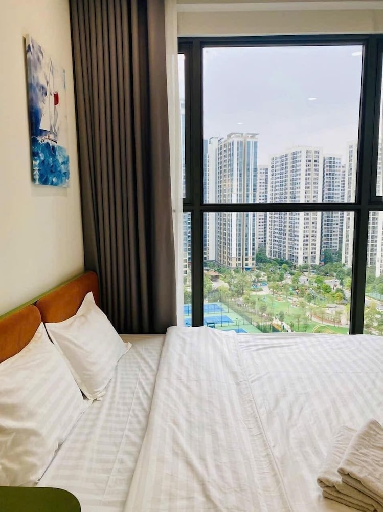 Luxury Apartment, 2 Bedrooms, Balcony, City View