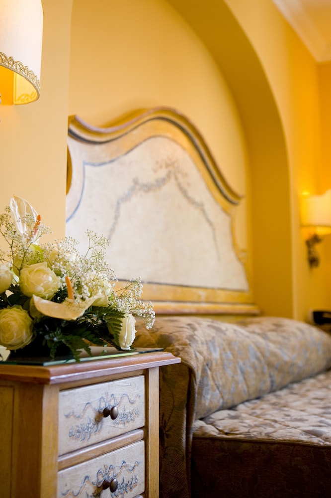 Deluxe Triple Room, Sea View - Photo 3