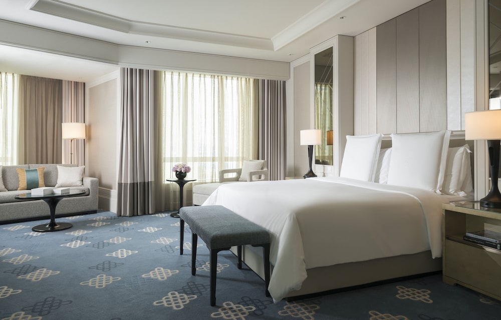 Royal Suite, 2 Bedrooms (1 King Bed and 2 Double Beds) - Photo 6