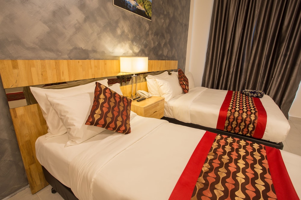 Deluxe Family Room - Photo 3