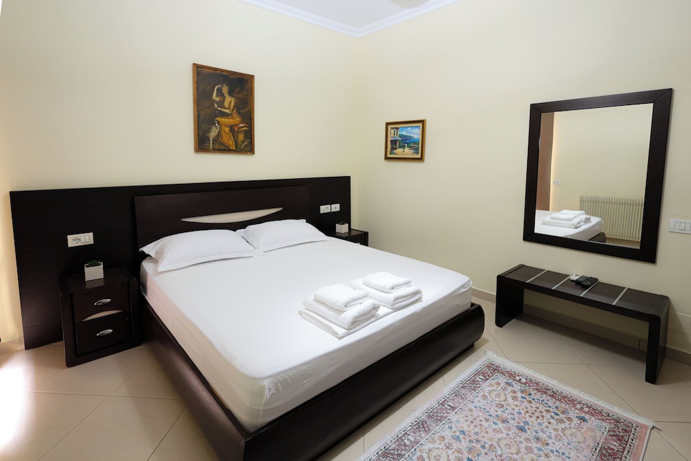 Comfort Double Room, 1 Double Bed, Balcony, Garden View