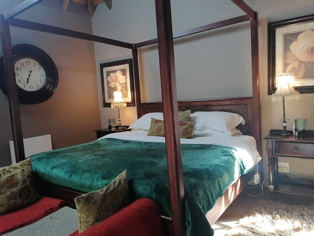 Honeymoon Cabin (Mallard) photo 3