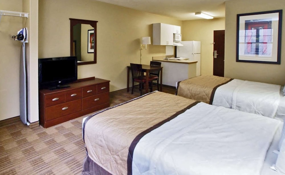 Suite, 2 Queen Beds, Non Smoking (Efficiency) photo 1