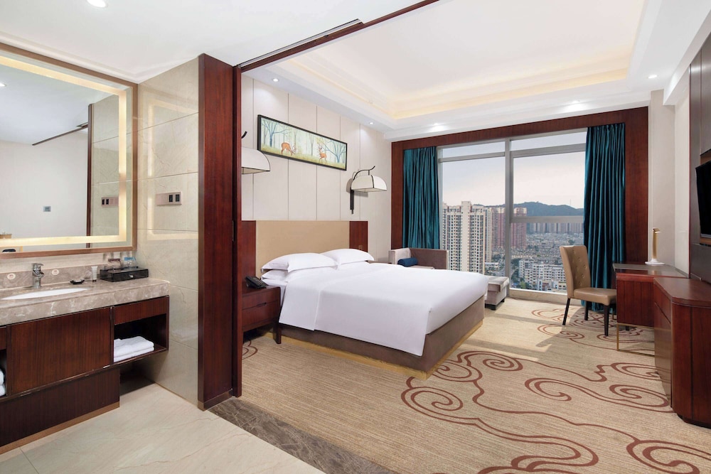 Business Room, 1 King Bed, Non Smoking