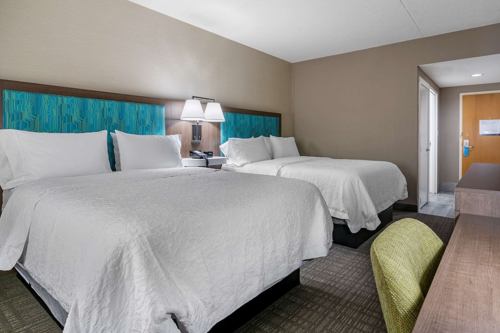 2 Queen Beds - Photo 3