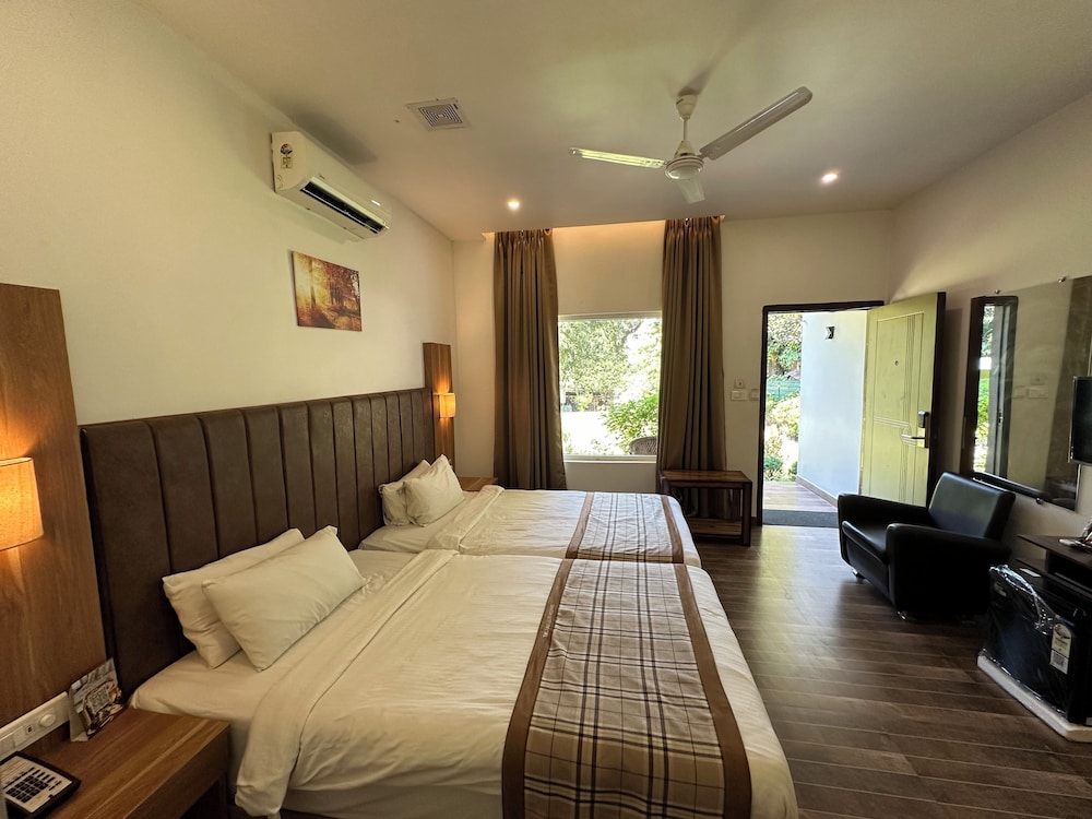 Premium Double or Twin Room, Balcony, River View photo 3